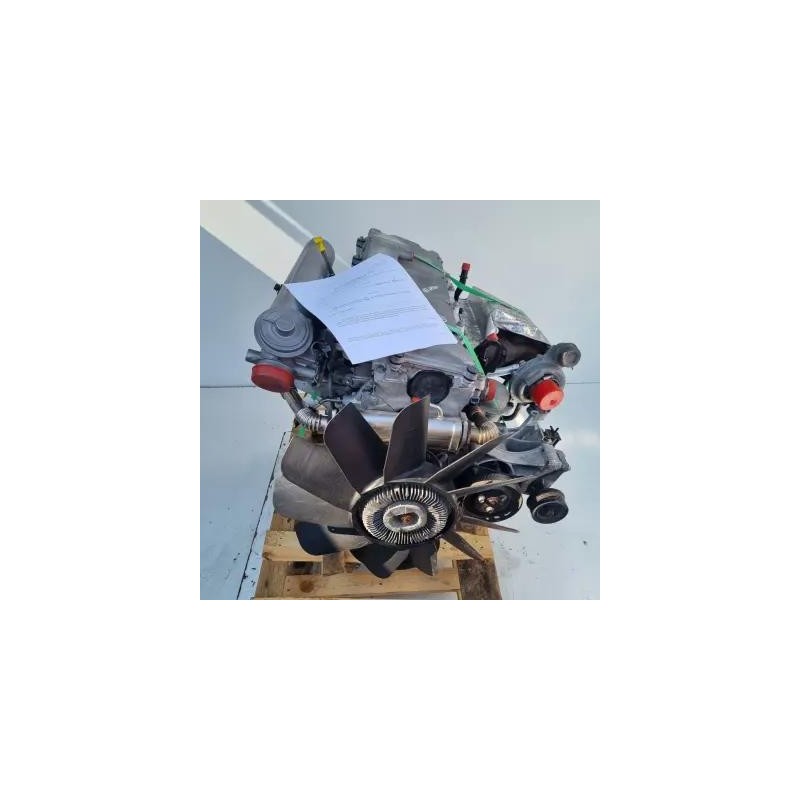 Moteur complet Land Rover Defender 2,5 TD5 163 16P - Item Auto Moteur complet Land Rover Defender 2,5 TD5 163 16P